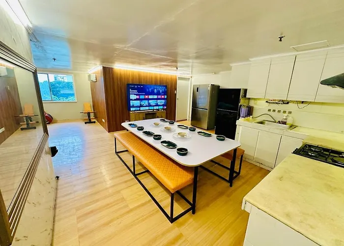 Letstay At Delsa 402 3-br 120-sqm Manila